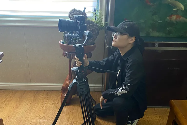 短(duǎn)視(shì)頻(pín)拍(pāi)攝運營